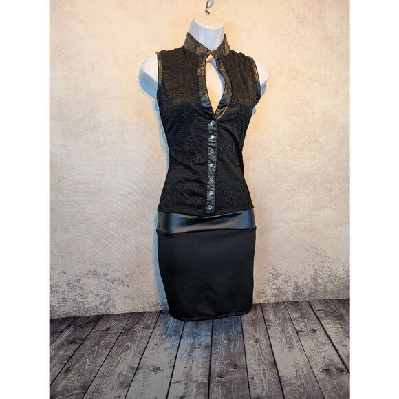 Metrofive Sheer back, low-cut mini dress. Small - Picture 1 of 6